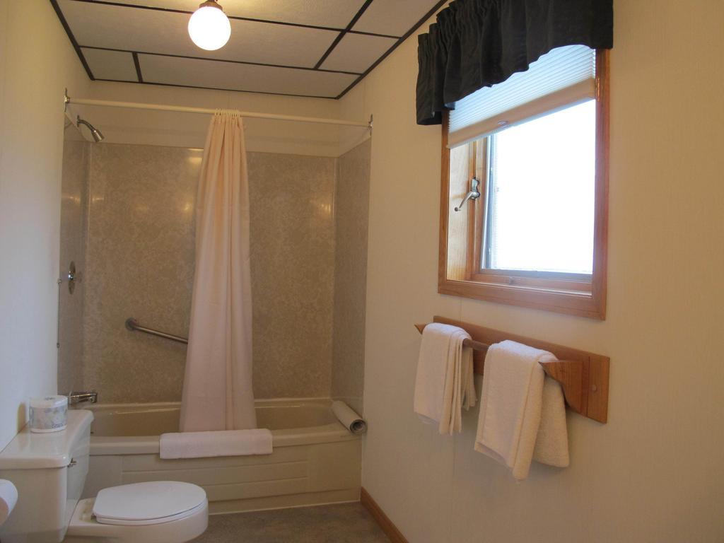 Laurie'S Inn Шетикам Номер фото