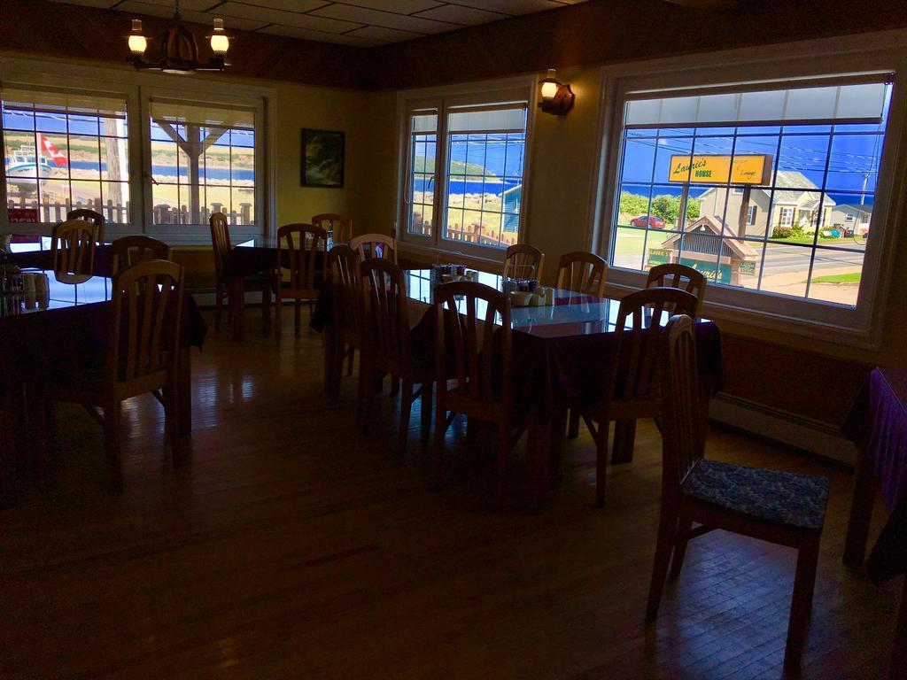 Laurie'S Inn Шетикам Экстерьер фото